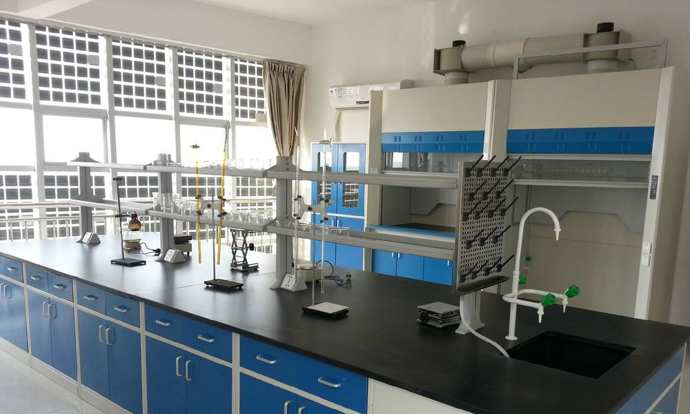 ʵ�����豸:ʵ����ͨ���������